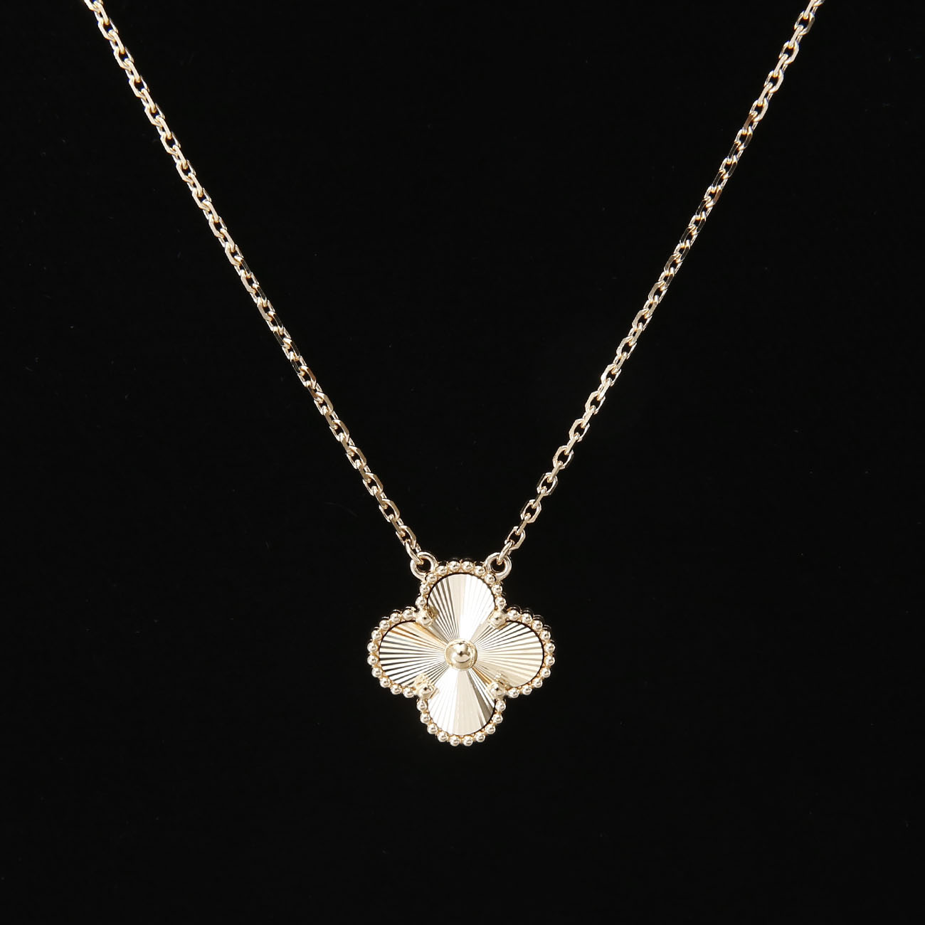 Van Cleef & Arpels()USED) 반클리프앤아펠 기요세 네크리스